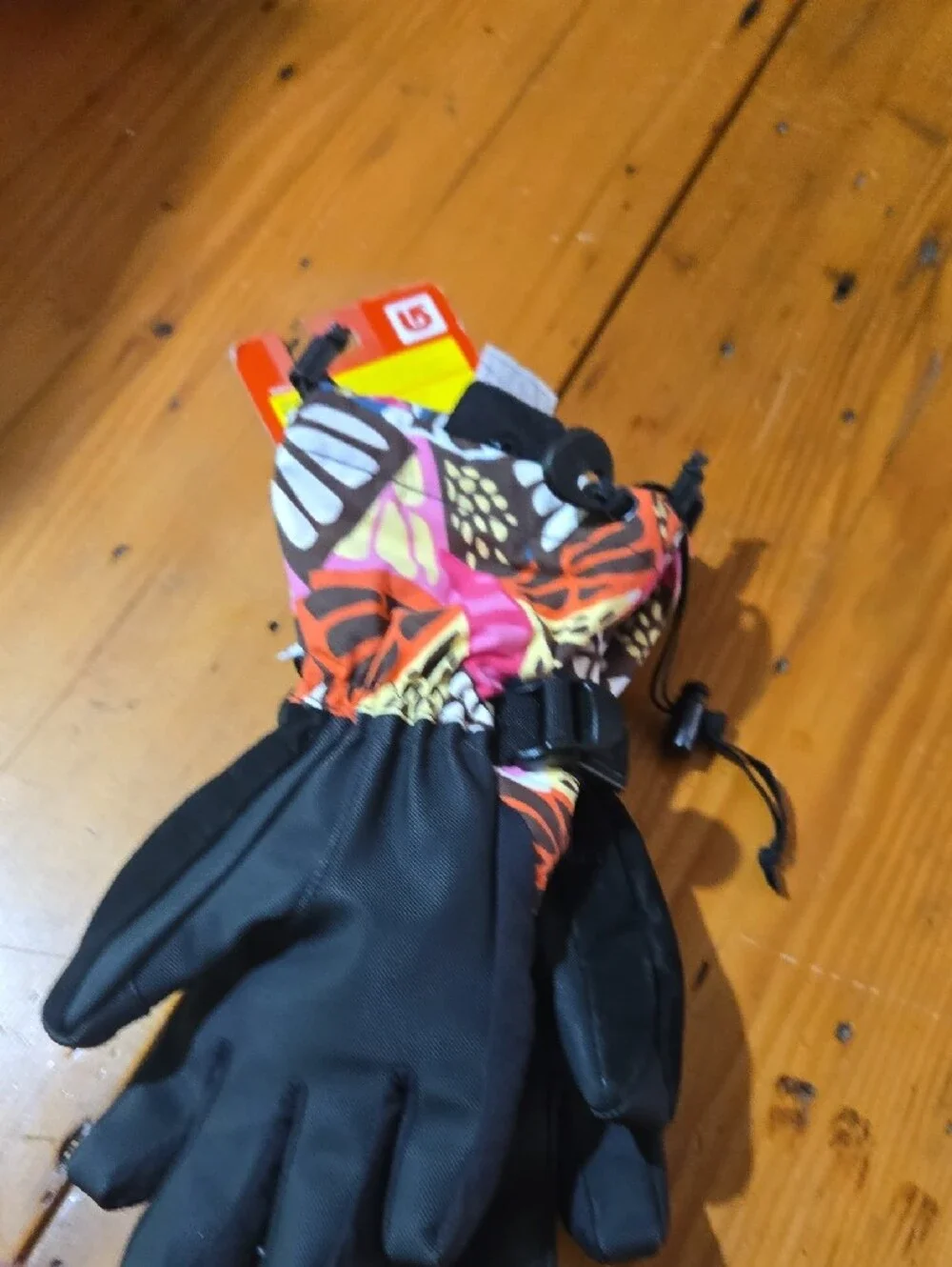 Nwt Burton Red and White Youth Vent Glove Sz L